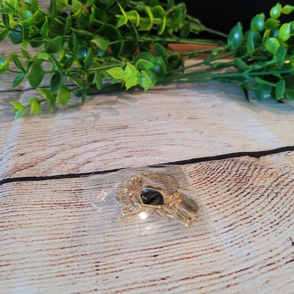 🌲Gold Bracelet & Ring Black Stone Set✨️ - Picture 4 of 9